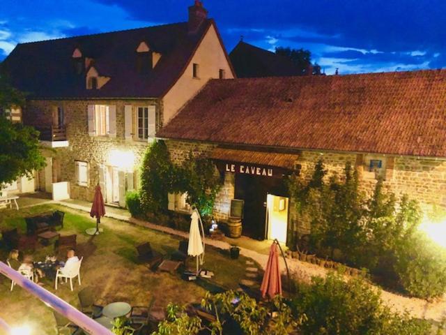 Domaine De Vandenesse Et Spa Bagian luar foto
