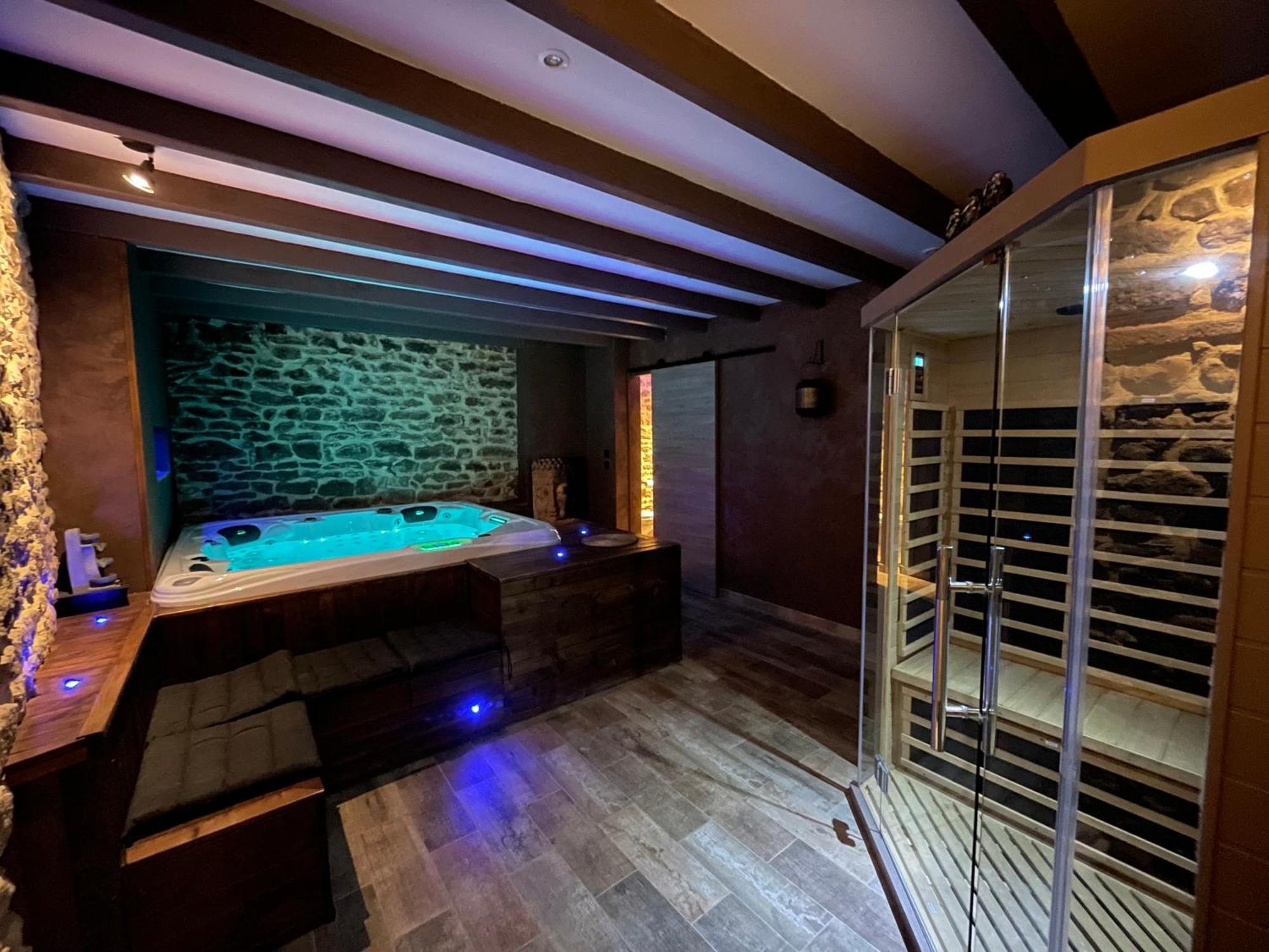 Domaine De Vandenesse Et Spa Bagian luar foto