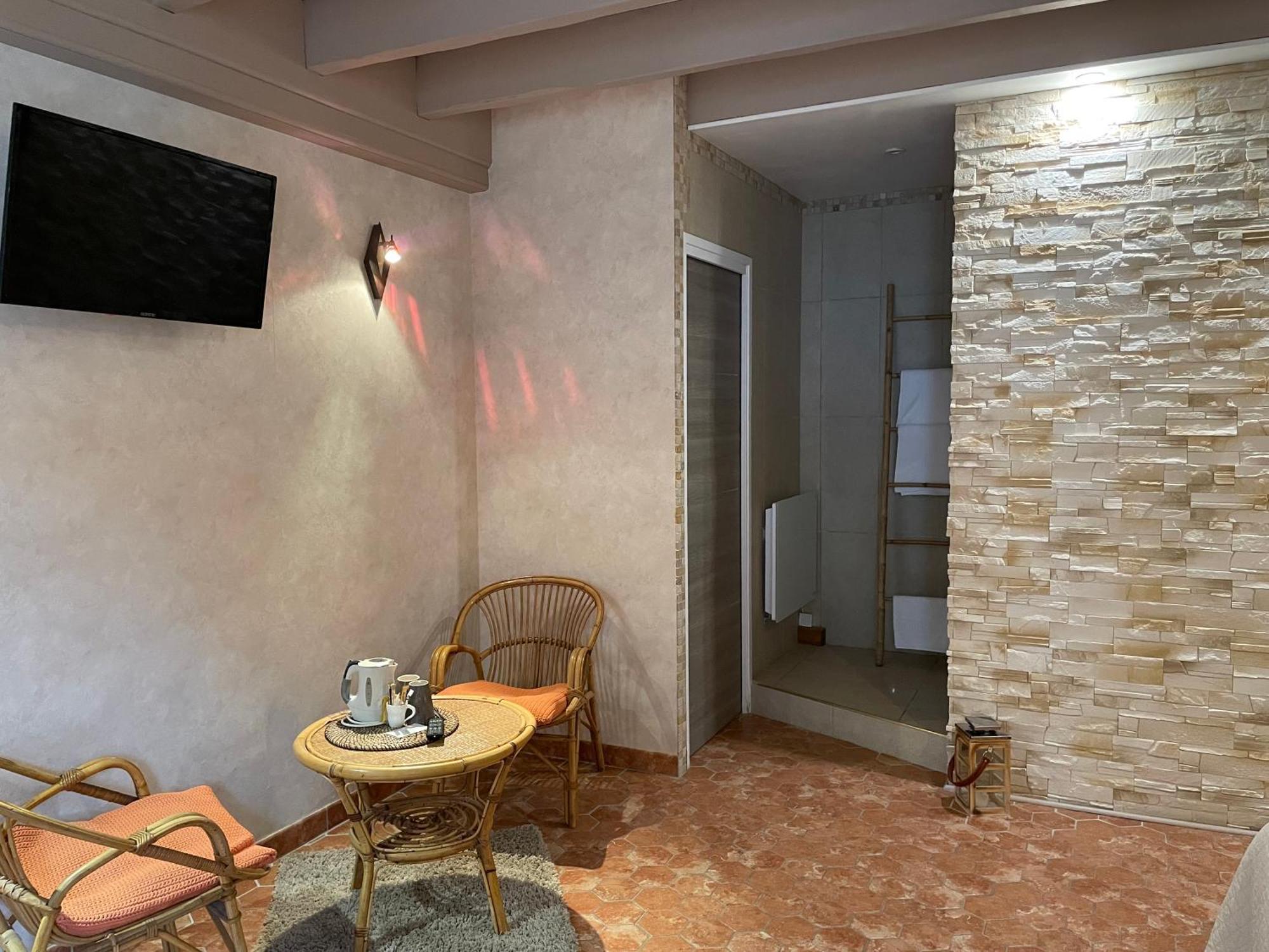 Domaine De Vandenesse Et Spa Bagian luar foto