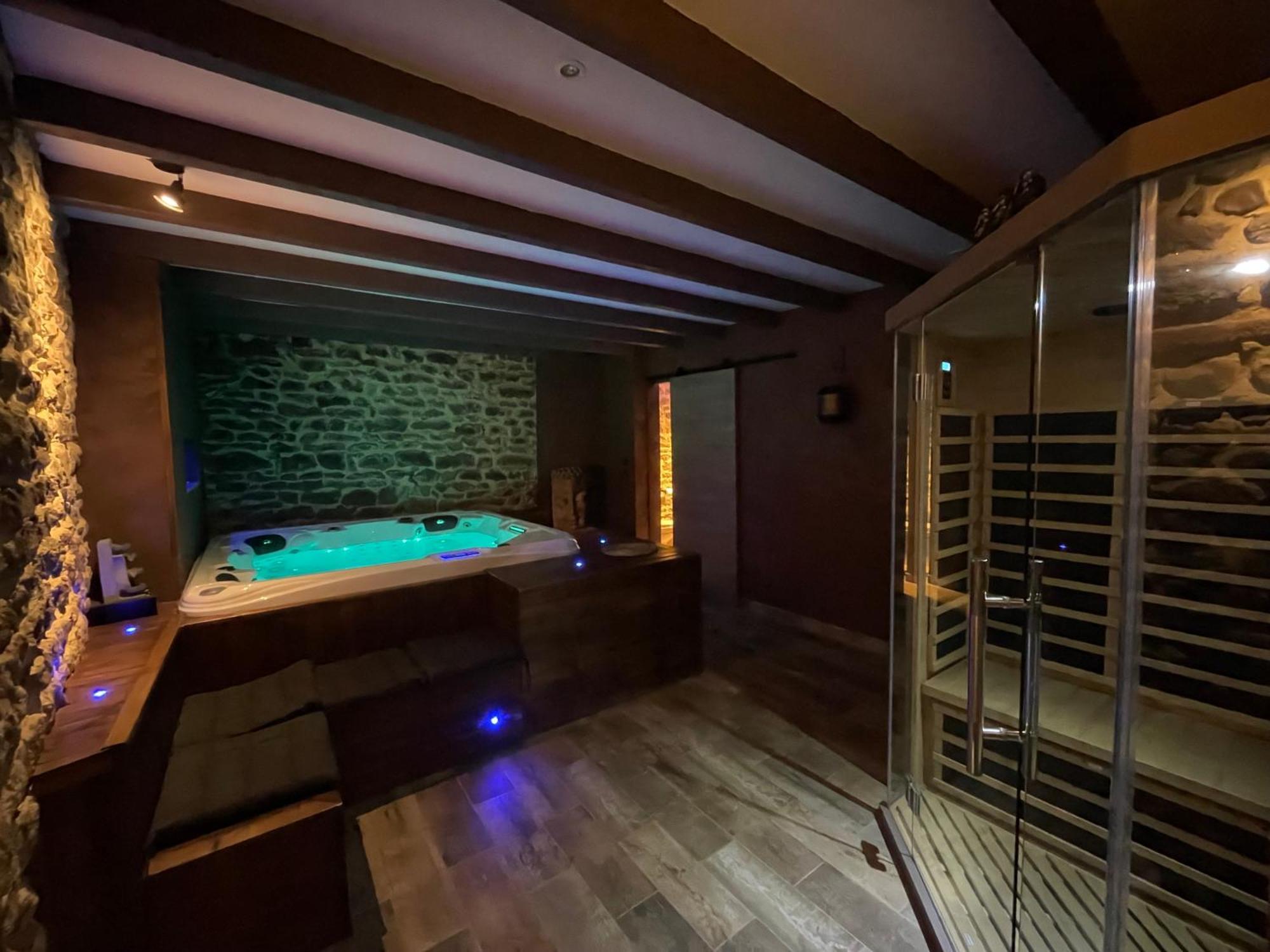 Domaine De Vandenesse Et Spa Bagian luar foto