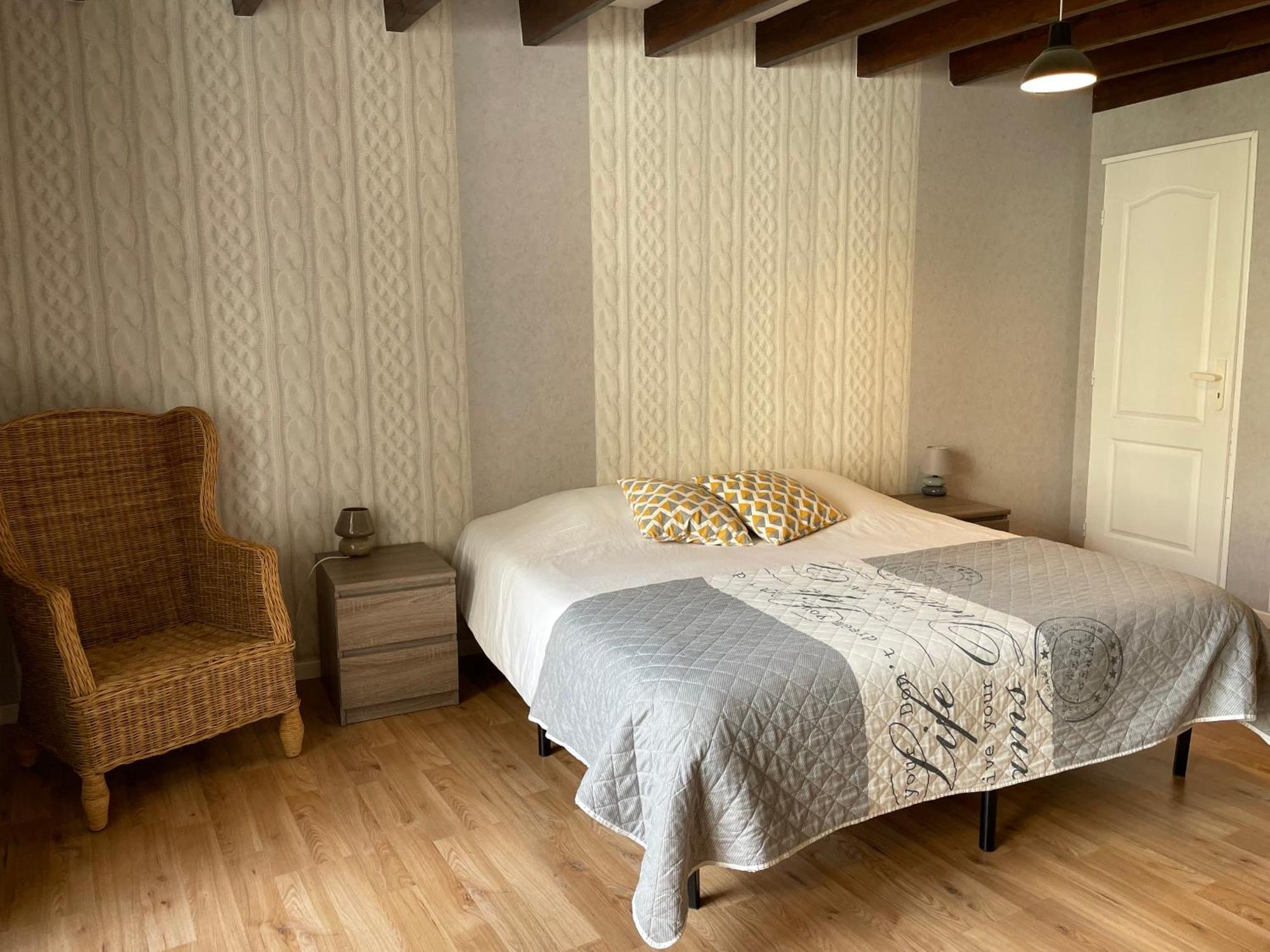 Domaine De Vandenesse Et Spa Bagian luar foto