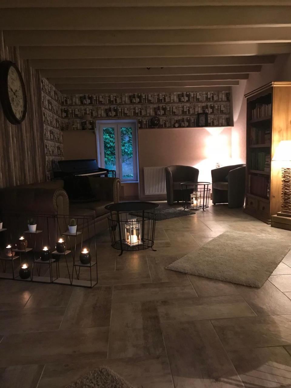 Domaine De Vandenesse Et Spa Bagian luar foto